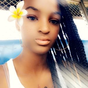 Meet your Posher, Leontae